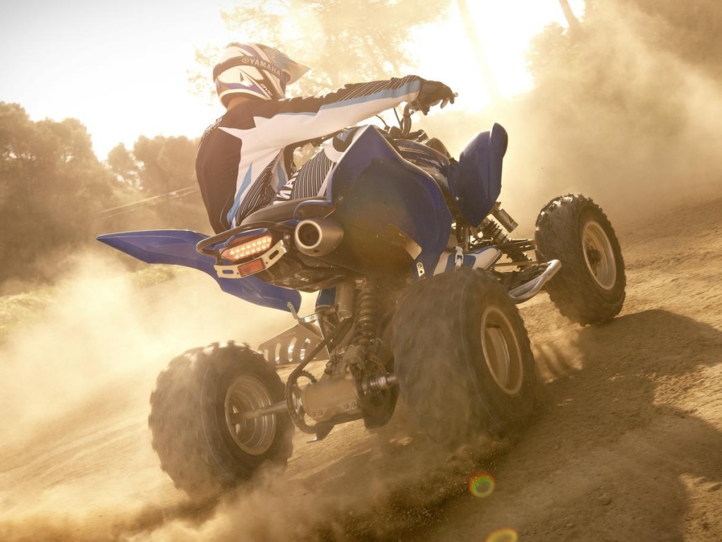 Фото квадроцикла Yamaha YFM700R